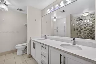 3610 Yacht Club Dr, Aventura, FL 33180 - Photo 8