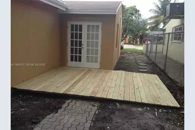 2418 Liberty St #A, Hollywood, FL 33020 - Photo 6