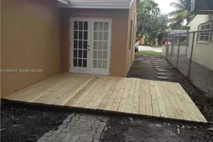 2418 Liberty St, Hollywood, FL 33020 - Photo 6