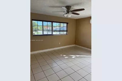 Xxx30 SW 21st St #Efficiency, Miami, FL 33175 - Photo 8