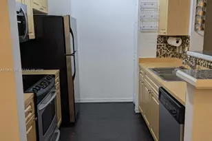 6831 SW 44th St, Miami, FL 33155 - Photo 8