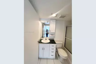 6937 Bay Dr #210, Miami Beach, FL 33141 - Photo 18