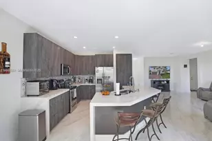 10321 SW 232nd St, Cutler Bay, FL 33190 - Photo 8