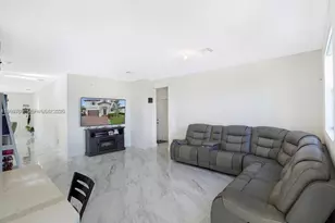 10321 SW 232nd St, Cutler Bay, FL 33190 - Photo 12