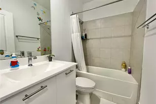 4654 NW 83rd Pkwy, Doral, FL 33166 - Photo 16