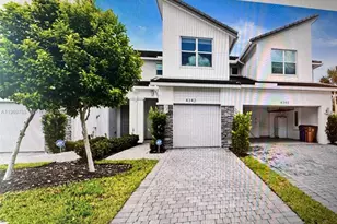 4342 Lago Dr, Pompano Beach, FL 33064 - Photo 1