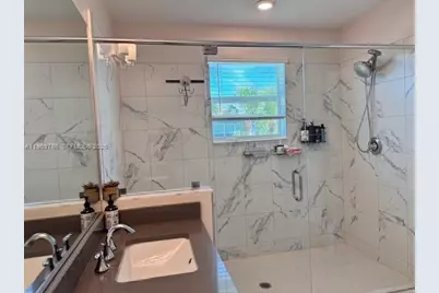 4342 Lago Dr, Pompano Beach, FL 33064 - Photo 10