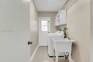5300 Grant St, Hollywood, FL 33021 - Photo 22