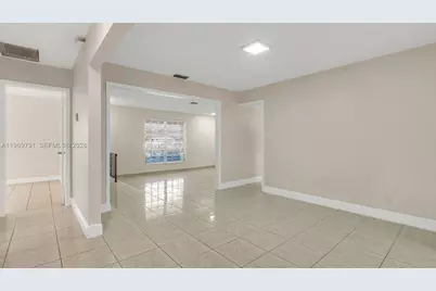 5300 Grant St, Hollywood, FL 33021 - Photo 14