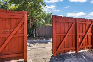 5300 Grant St, Hollywood, FL 33021 - Photo 36