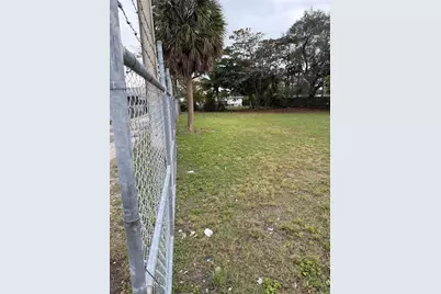 752 Opa Locka Blvd, Miami, FL 33168 - Photo 2