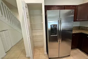 9374 W 32nd Ln, Hialeah, FL 33018 - Photo 6