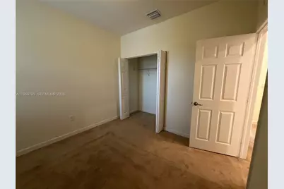 9374 W 32nd Ln, Hialeah, FL 33018 - Photo 32