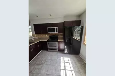 14611 Balgowan Rd #204-1, Miami Lakes, FL 33016 - Photo 6