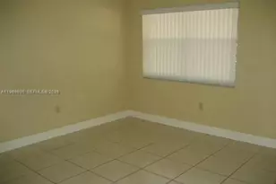 9625 SW 36th St, Miami, FL 33165 - Photo 4