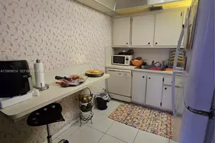 13500 SW 1st St, Pembroke Pines, FL 33027 - Photo 6