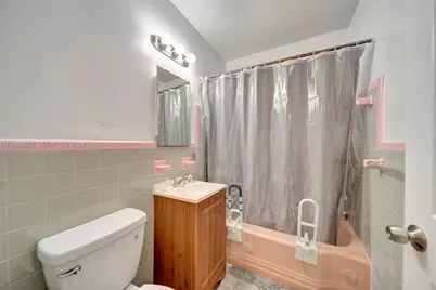 890 NE 138th St, North Miami, FL 33161 - Photo 26