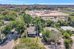 890 NE 138th St, North Miami, FL 33161 - Photo 46