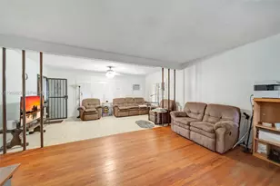 890 NE 138th St, North Miami, FL 33161 - Photo 10