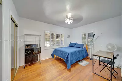 890 NE 138th St, North Miami, FL 33161 - Photo 22