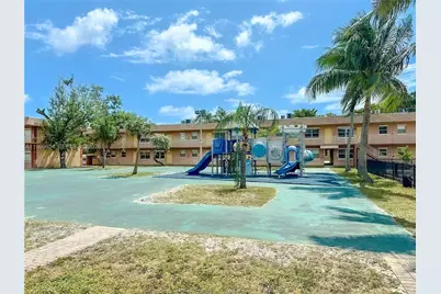 95 NE 41st St #O216, Oakland Park, FL 33334 - Photo 14