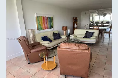5005 Collins Ave #1404, Miami Beach, FL 33140 - Photo 10