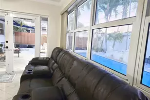 300 NW 77th Way, Pembroke Pines, FL 33024 - Photo 8