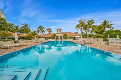 20000 E Country Club Dr #311, Aventura, FL 33180 - Photo 34