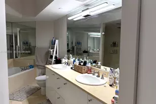 20000 E Country Club Dr, Aventura, FL 33180 - Photo 14