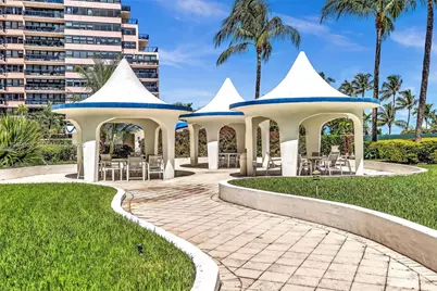 5161 Collins Ave #1017, Miami Beach, FL 33140 - Photo 30