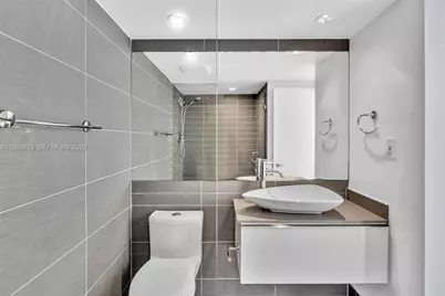 5161 Collins Ave #1017, Miami Beach, FL 33140 - Photo 26