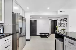 19380 Collins Ave, Sunny Isles Beach, FL 33160 - Photo 10