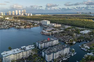 16570 NE 26th Ave, North Miami Beach, FL 33160 - Photo 38