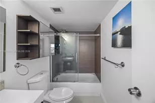 16570 NE 26th Ave, North Miami Beach, FL 33160 - Photo 18