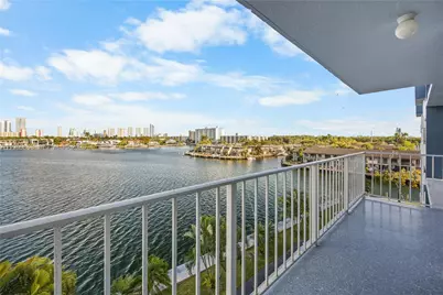 16570 NE 26th Ave #5J, North Miami Beach, FL 33160 - Photo 2