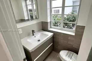 603 7th St, Miami Beach, FL 33139 - Photo 2