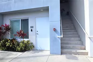 2535 NE 193rd St, Miami, FL 33180 - Photo 1