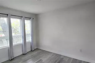 2535 NE 193rd St, Miami, FL 33180 - Photo 20