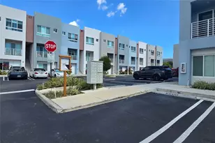2535 NE 193rd St, Miami, FL 33180 - Photo 28