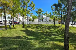 2535 NE 193rd St, Miami, FL 33180 - Photo 26