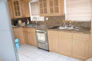 18451 SW 90th Ave, Cutler Bay, FL 33157 - Photo 6