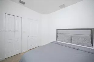 14964 SW 8th Ln, Miami, FL 33194 - Photo 12