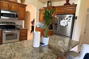 15641 SW 147th Ave, Miami, FL 33187 - Photo 10
