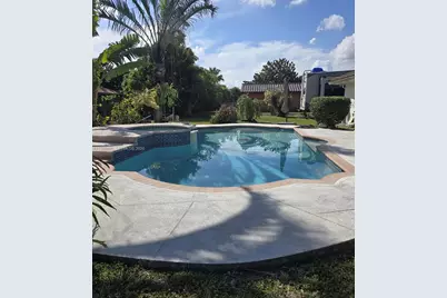 15641 SW 147th Ave, Miami, FL 33187 - Photo 4