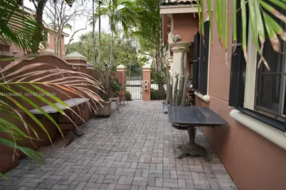 2706 Kinsington Cir #23-2, Weston, FL 33332 - Photo 24