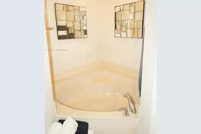 2706 Kinsington Cir #23-2, Weston, FL 33332 - Photo 20