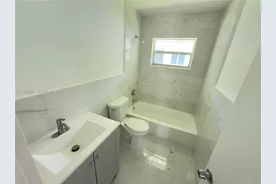 2191 NE 167th St #4, North Miami Beach, FL 33162 - Photo 6