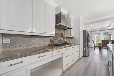 215 Entrada Dr #1, Hollywood, FL 33021 - Photo 14