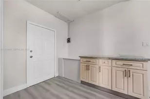 215 Entrada Dr, Hollywood, FL 33021 - Photo 48