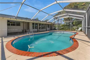 215 Entrada Dr, Hollywood, FL 33021 - Photo 32